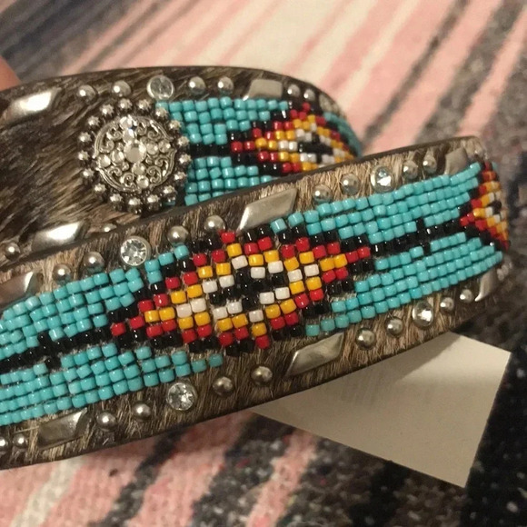 Ariat beaded belt southwest hair-on belt western size 18 - Picture 4 of 7